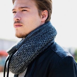 Bickley + Mitchell Snood